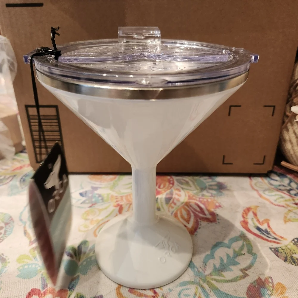 Orca Chasertini Pearl White Martini Glass NWT 8 Oz.